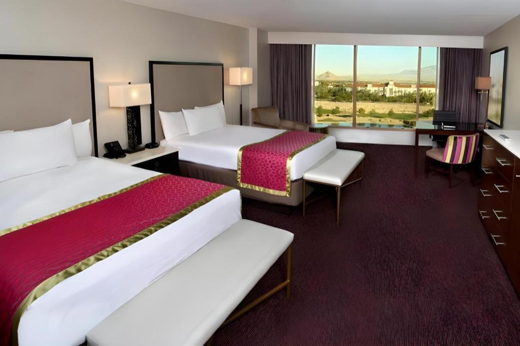 ซันโคสต์ โฮเทล แอนด์ กาสิโน Hotel ลาสเวกัส ภายนอก รูปภาพ