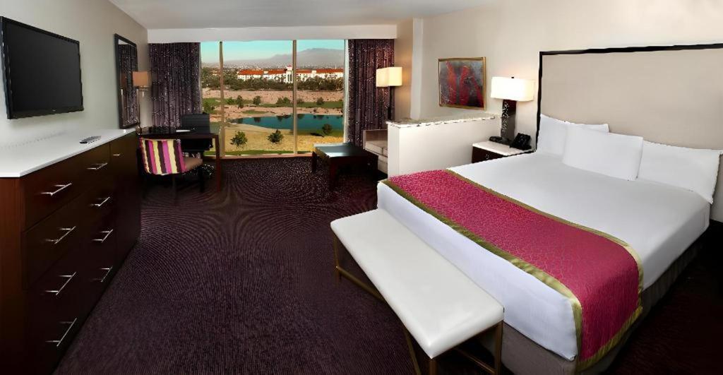 ซันโคสต์ โฮเทล แอนด์ กาสิโน Hotel ลาสเวกัส ภายนอก รูปภาพ