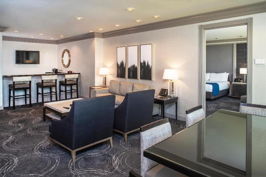 ซันโคสต์ โฮเทล แอนด์ กาสิโน Hotel ลาสเวกัส ภายนอก รูปภาพ