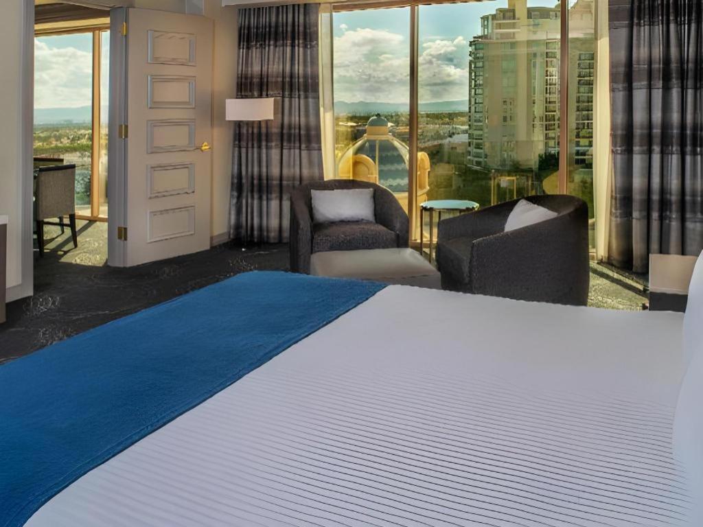 ซันโคสต์ โฮเทล แอนด์ กาสิโน Hotel ลาสเวกัส ภายนอก รูปภาพ